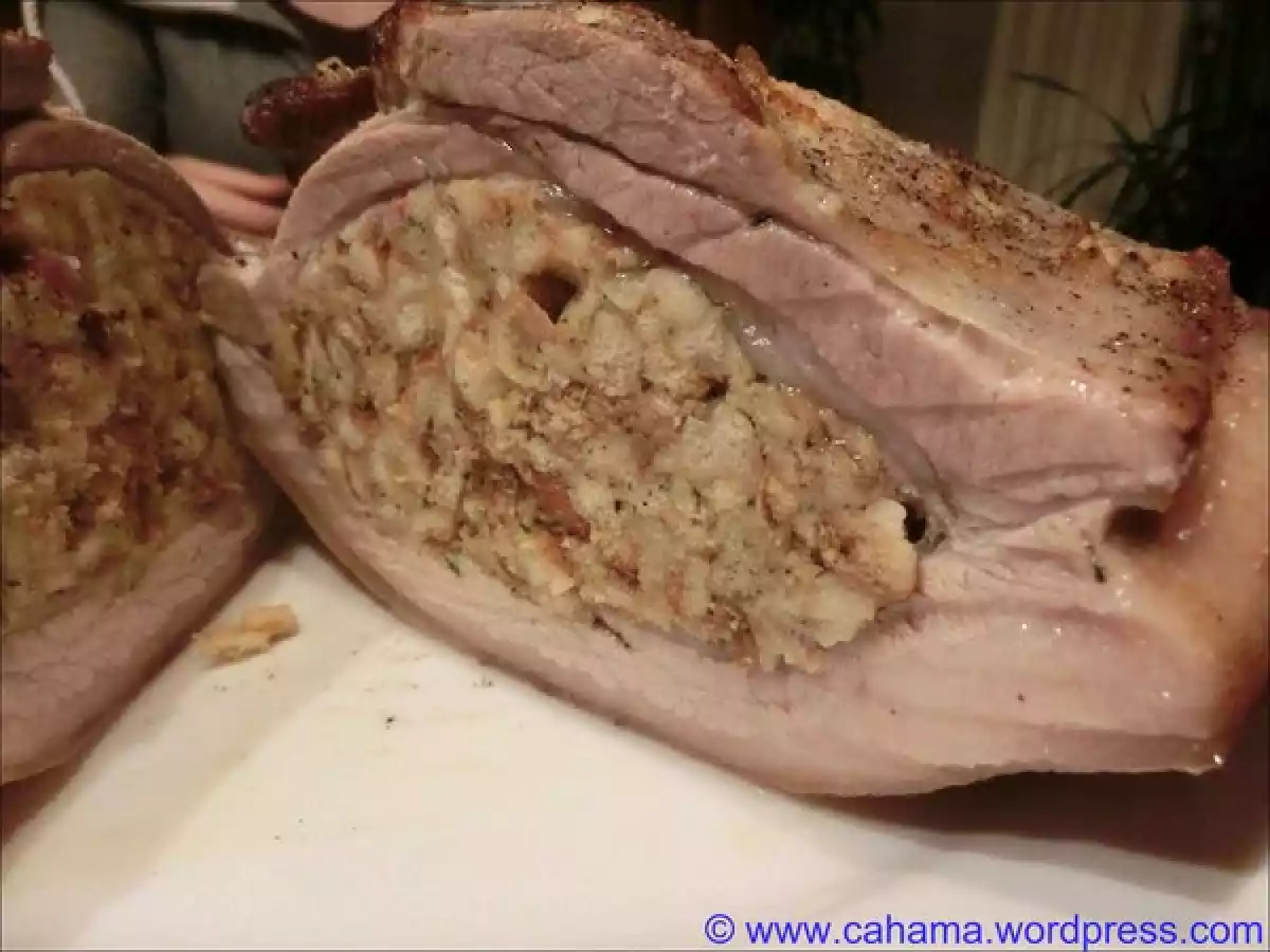 Gefüllter Schweinebauch
