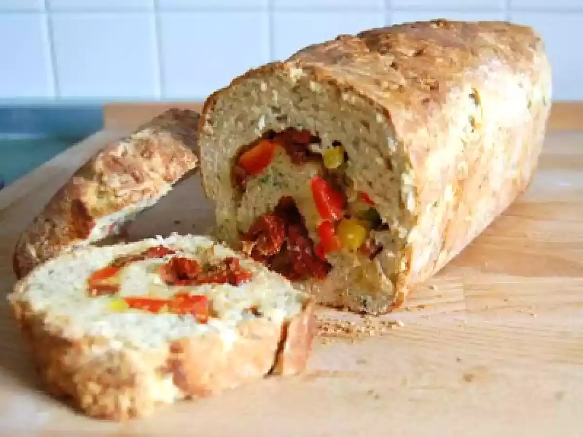 Gefülltes Kräuterbrot