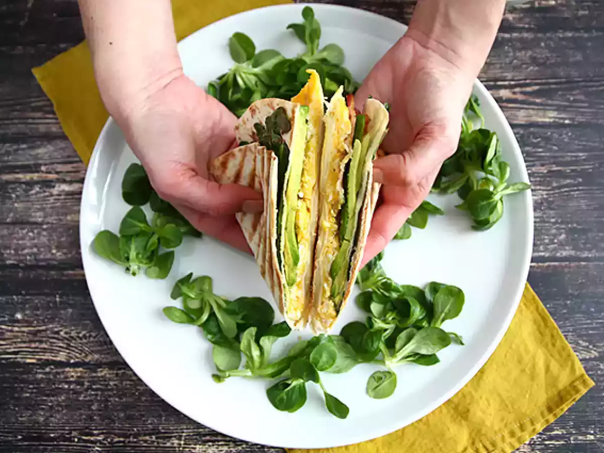 Gegrillter Wrap nach Brunch-Art - Tortilla Wrap Hack - foto 3