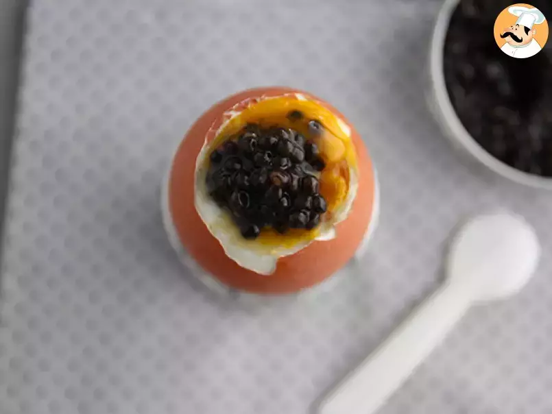 Gekochte Eier mit Kaviar, foto 2