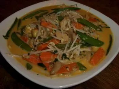 Gemüse mit Reiswein & Sojasoße, Schweinefilet und Asiatische Eie