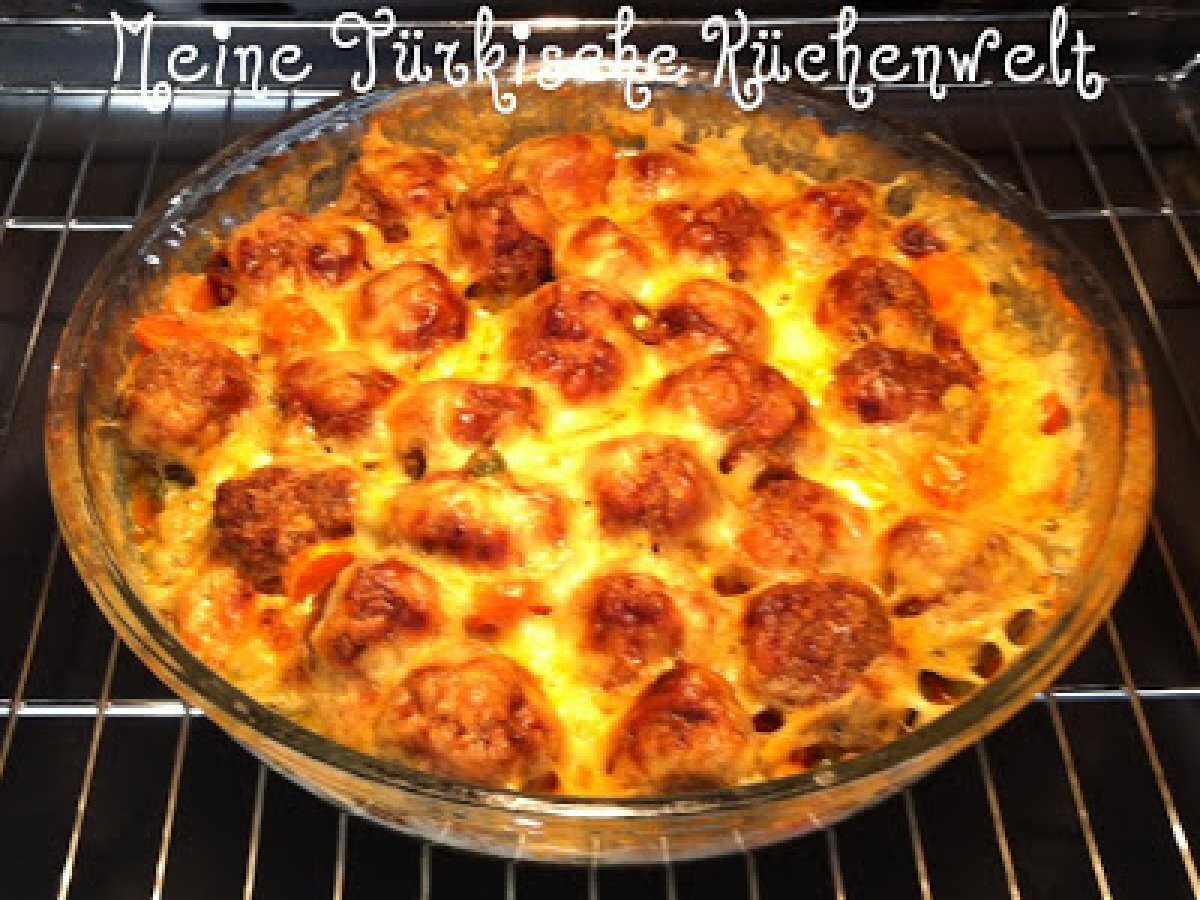 Gemüsegratin mit Hackbällchen