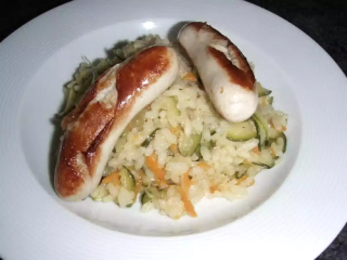 Gemüserisotto und Chipolatta