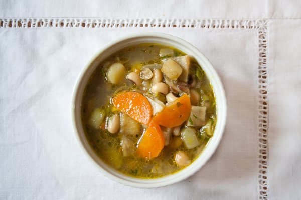 Gemüsesuppe mit bohnen und kichererbsen - Rezept Petitchef Gemüsesuppe mit bohnen und kichererbsen - Rezept Petitchef