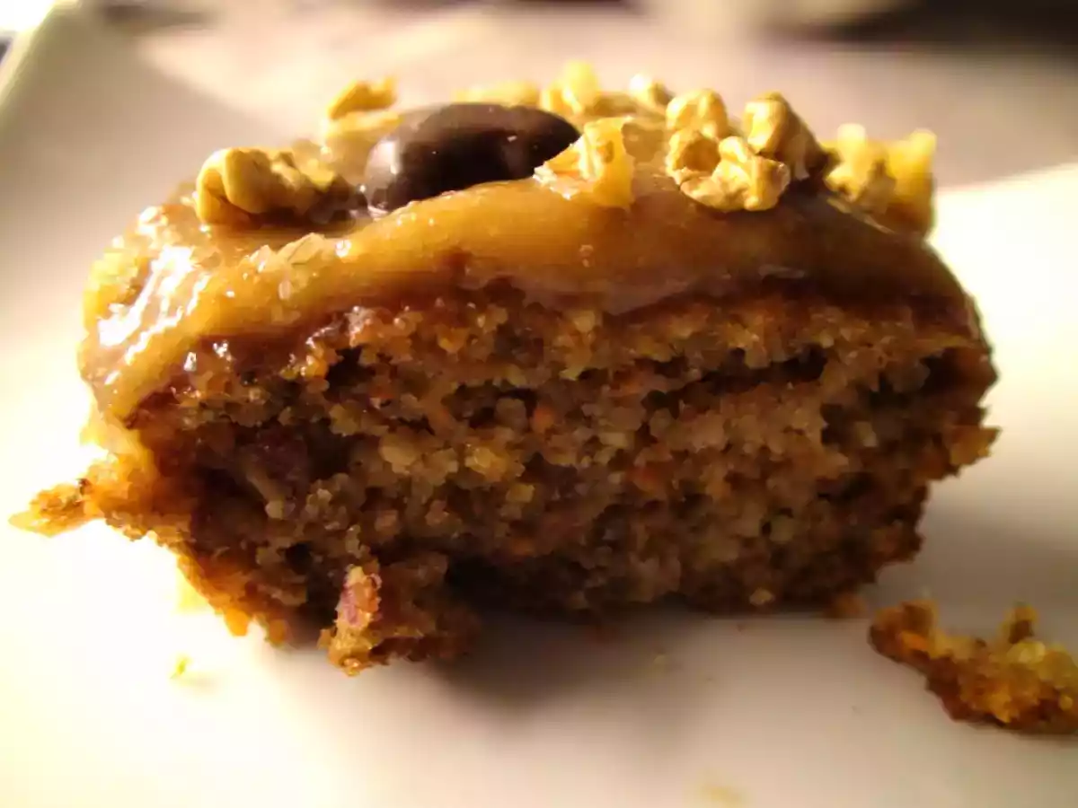 Gesunde Karotten-Haferflocken-Muffins mit Bananen-Glasur