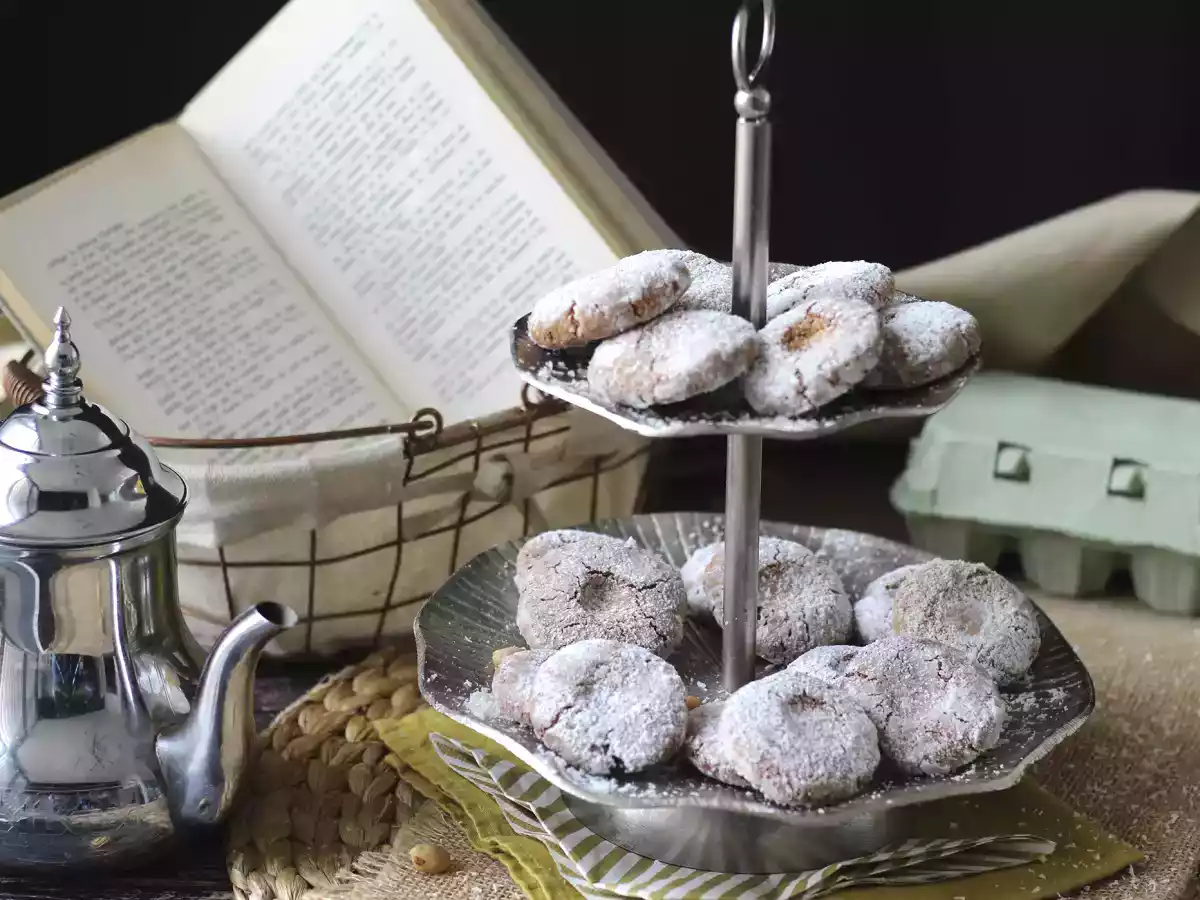 Ghriba-Kekse mit Mandeln und Kokosnuss, ein marokkanischer Backklassiker - foto 4