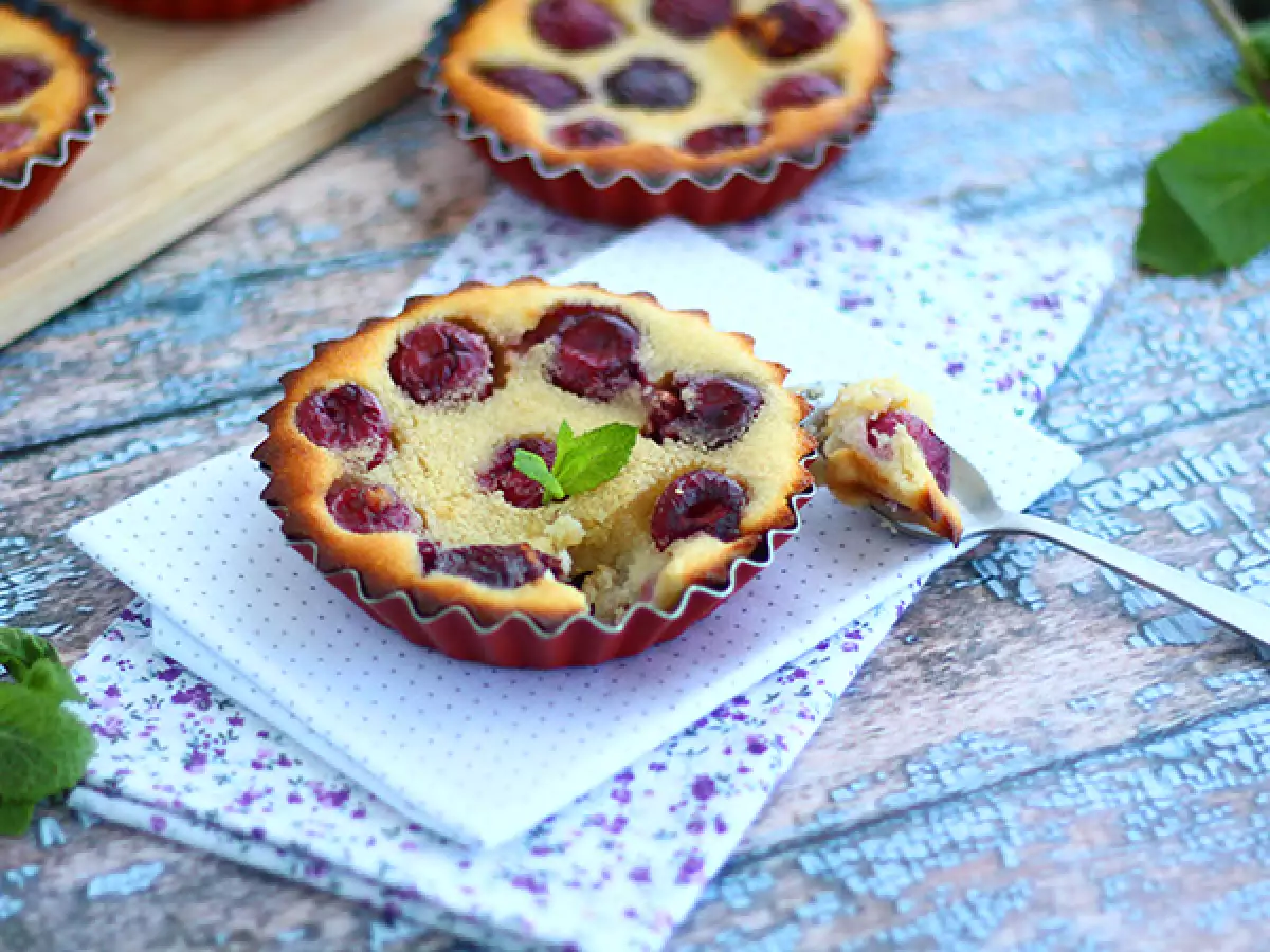 Glutenfreie Mini-Clafoutis mit Kirschen - foto 3
