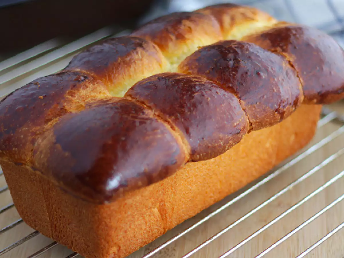 Goldene und fluffige Brioche