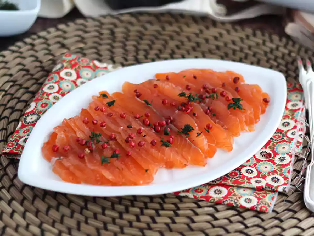 Gravlax, der marinierte Lachs nach schwedischer Art