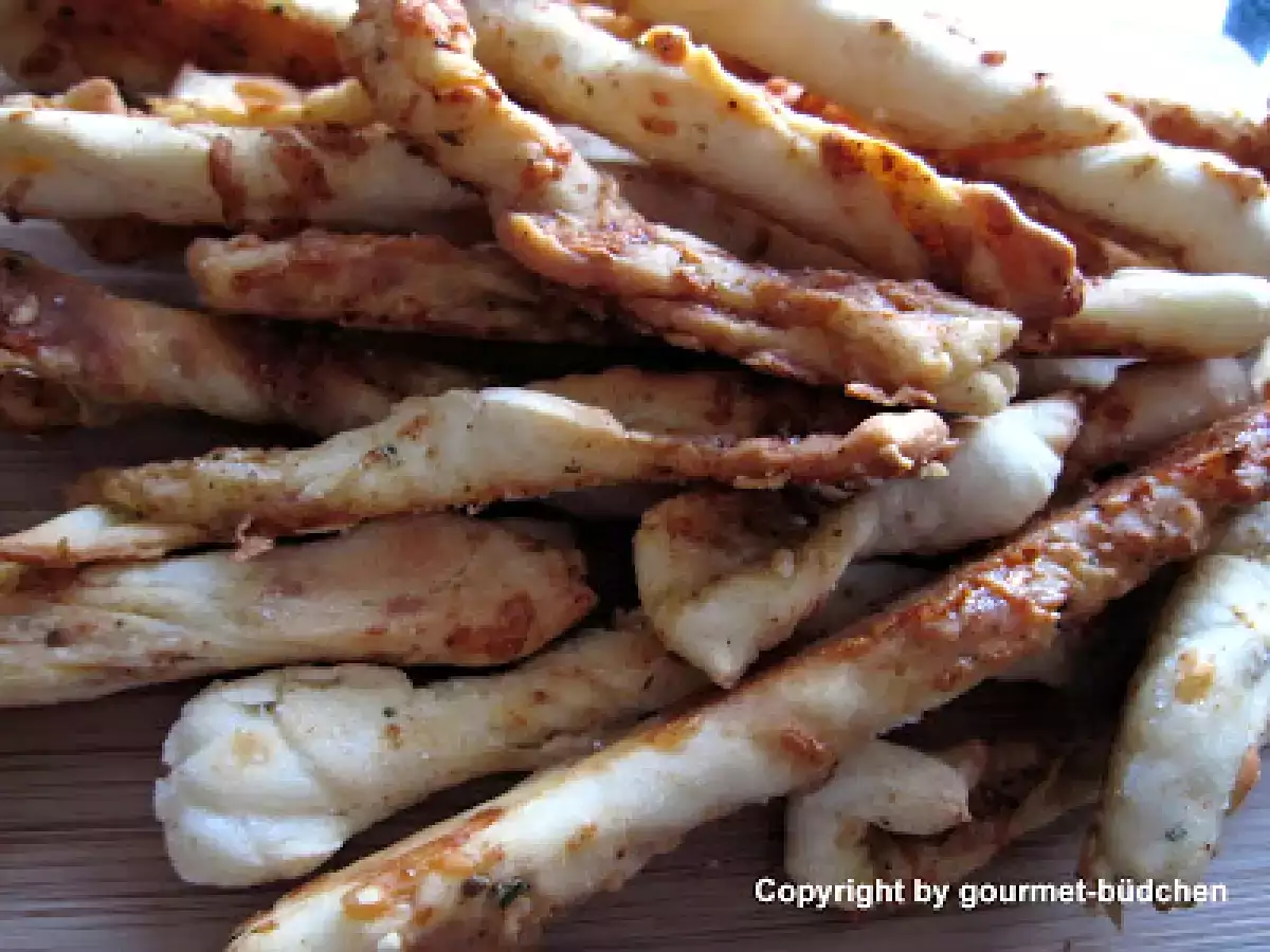 Grissinis, das italienische Brotgebäck, weg mit einem Happs