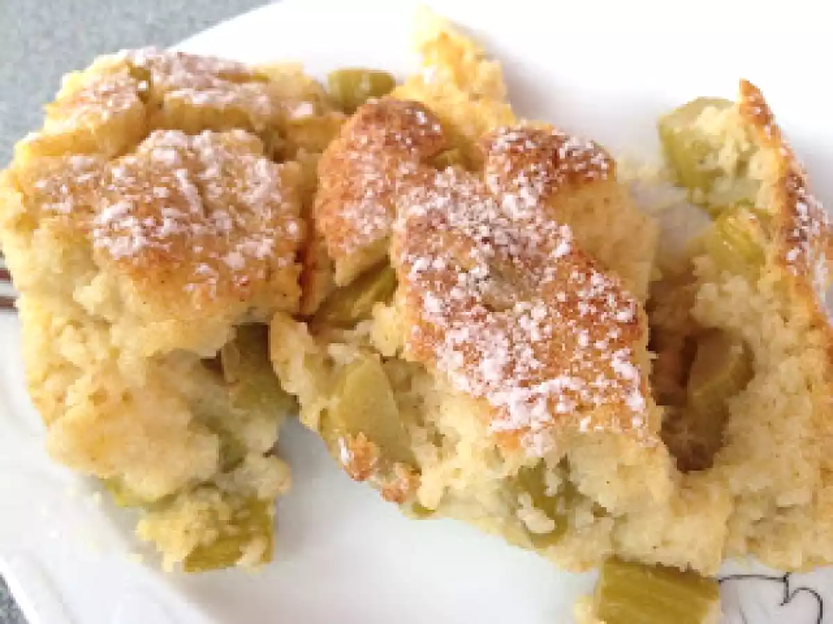 Großmutters Rhabarberauflauf