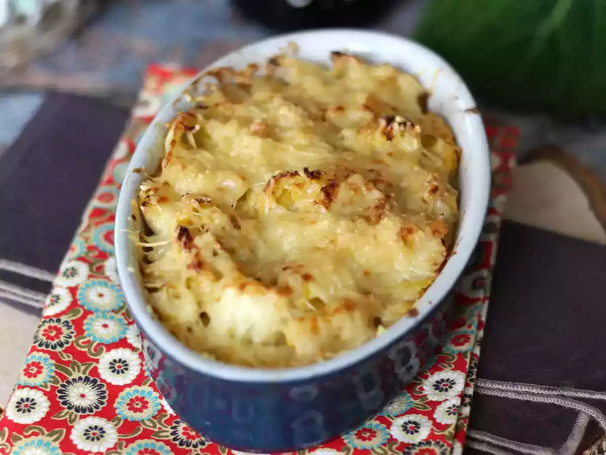 Grünkohlgratin mit Béchamelsauce und Käse