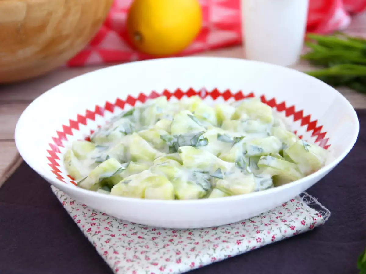 Gurkensalat mit Joghurtdressing - foto 2