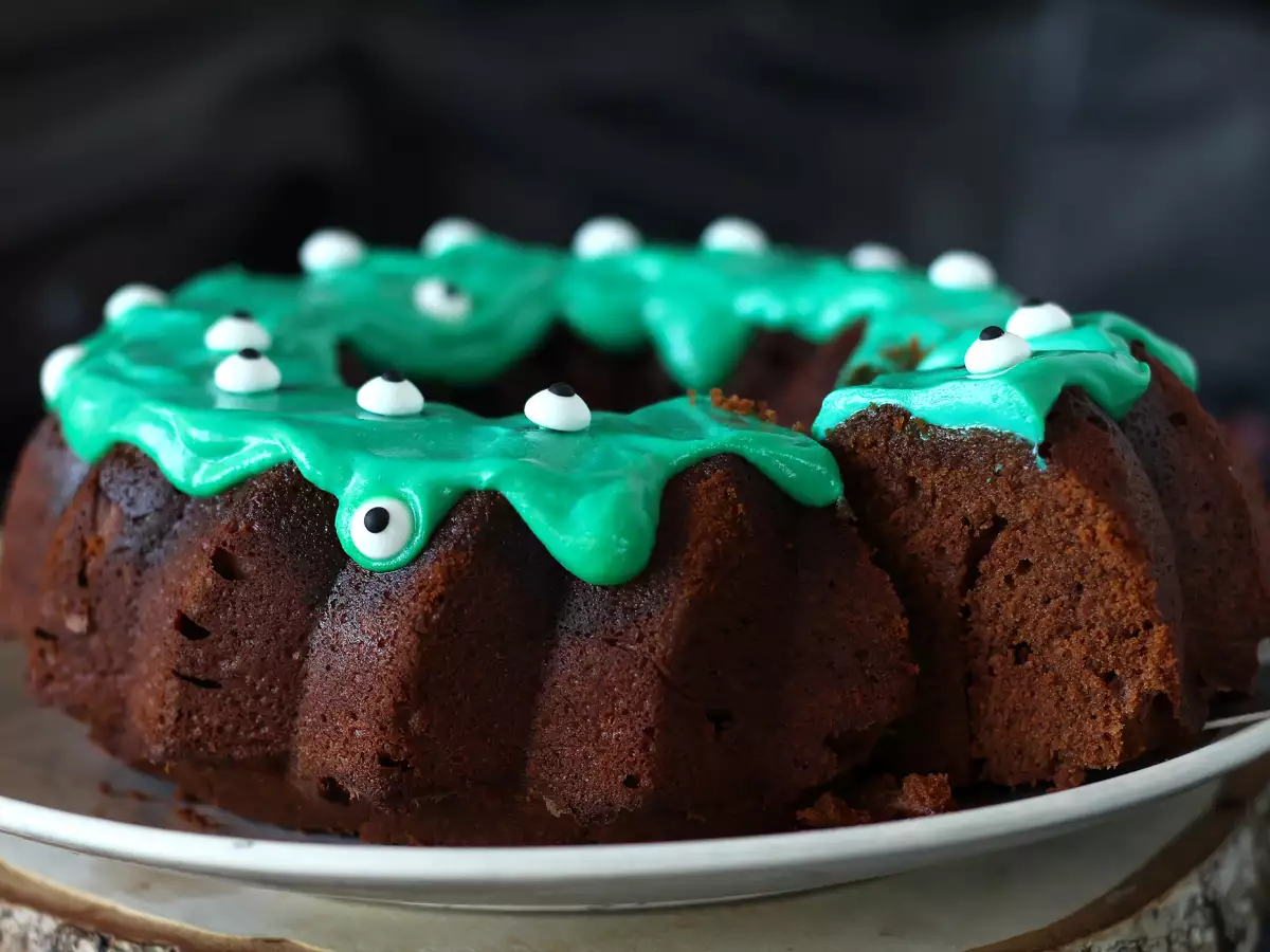 Halloween-Gugelhupf mit grüner Glasur : einfacher Monsterkuchen - foto 3