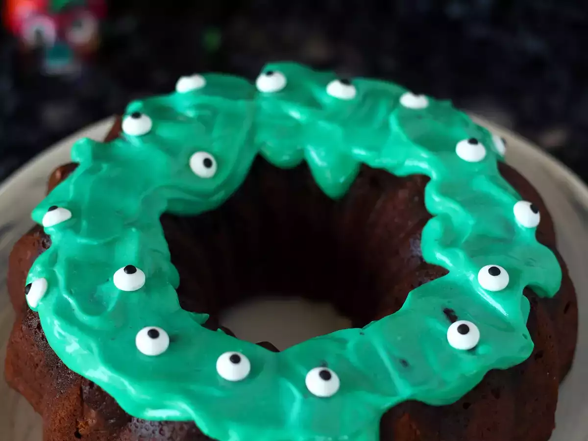Halloween-Gugelhupf mit grüner Glasur : einfacher Monsterkuchen - foto 7