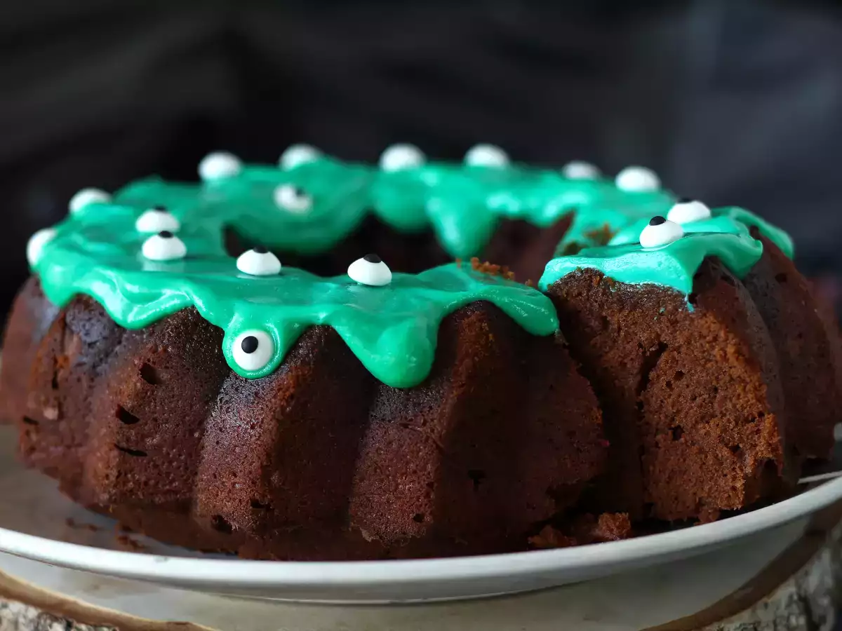 Halloween-Gugelhupf: saftiger Schokoladenkuchen mit Glasur - foto 3