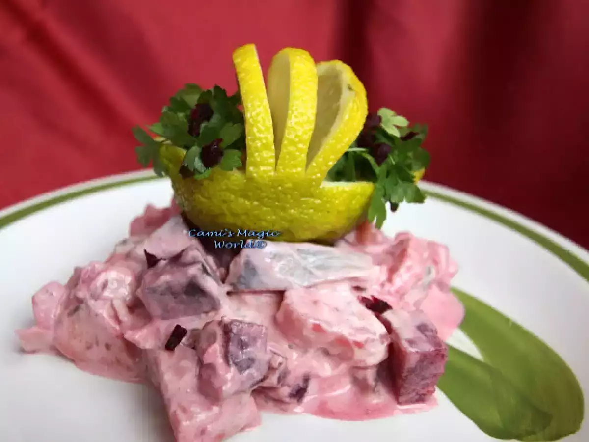 Hamburger und Schwedischer Matjessalat