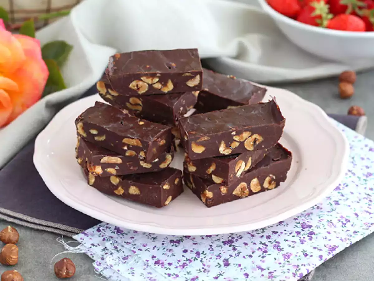 Haselnuss-Fudge – Schoko-Haselnuss-Würfel
