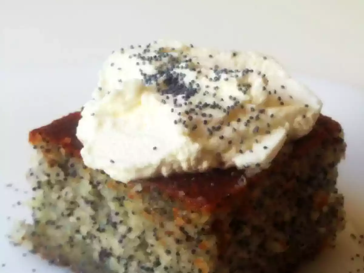 Haşhaşlı Revani / Grießsirupkuchen mit Mohnsamen