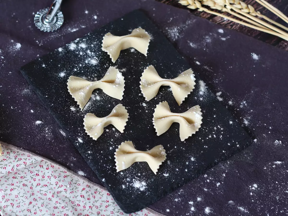 Hausgemachte Farfalle
