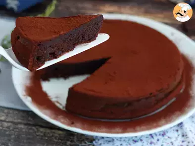 Hausgemachter Schokoladenmousse-Kuchen
