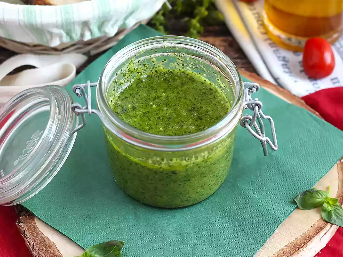 Hausgemachtes grünes Pesto – Pesto alla genovese - foto 5