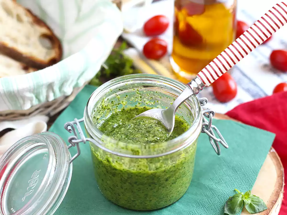 Hausgemachtes grünes Pesto – Pesto alla genovese - foto 6