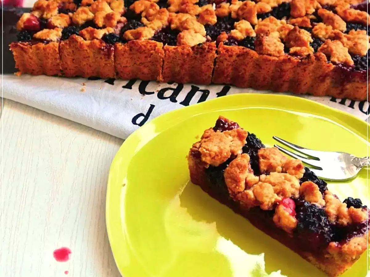 Herr Zucker & Salz backt: Brombeer-Streuselkuchen