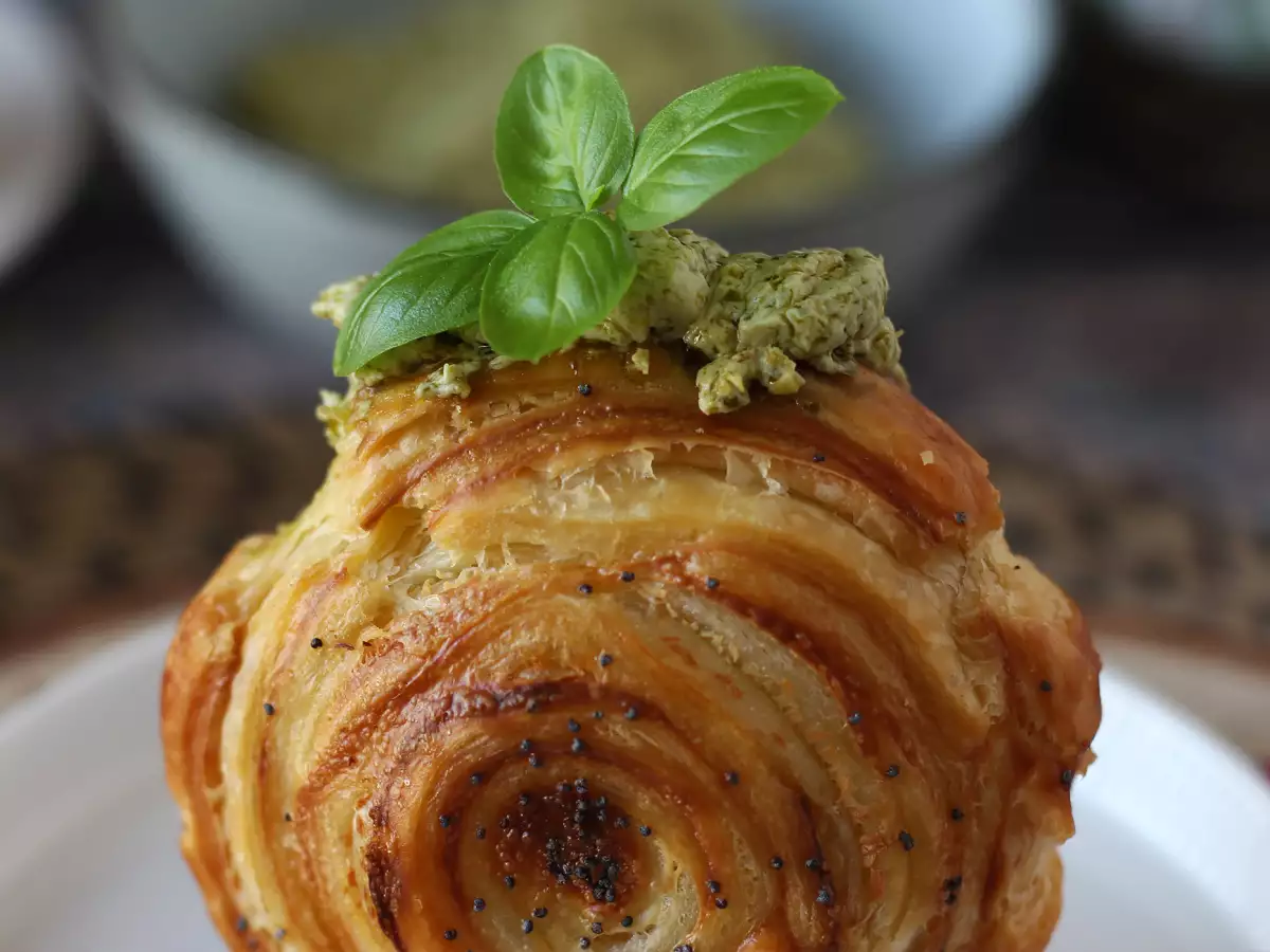 Herzhafte New York Rolls mit Pesto und Frischkäse – einfaches Rezept mit 4 Zutaten - foto 4
