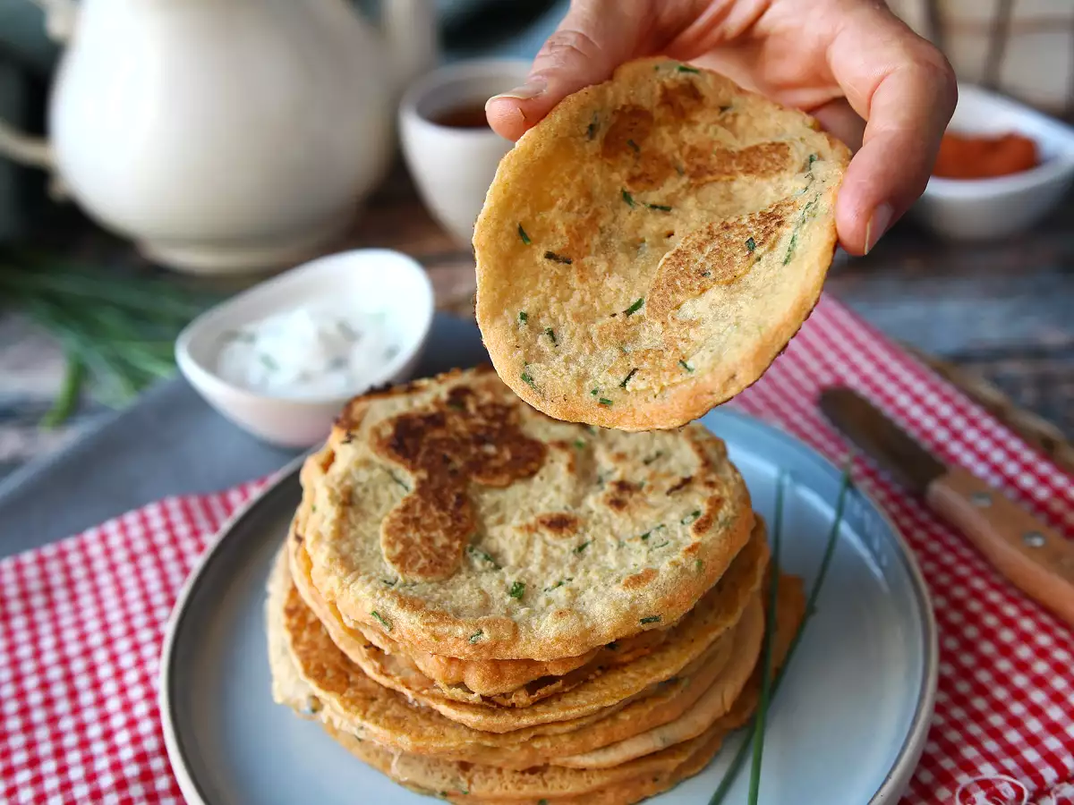 Herzhafte Pfannkuchen mit roten Linsen: ein einfaches, proteinreiches Rezept - foto 3