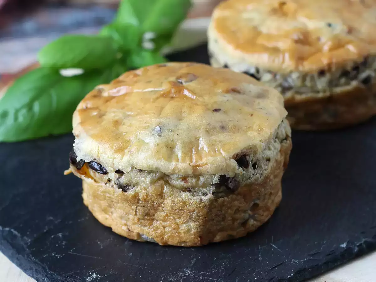 Herzhafte Törtchen mit Oliven und Frischkäse aus dem Airfryer - foto 3
