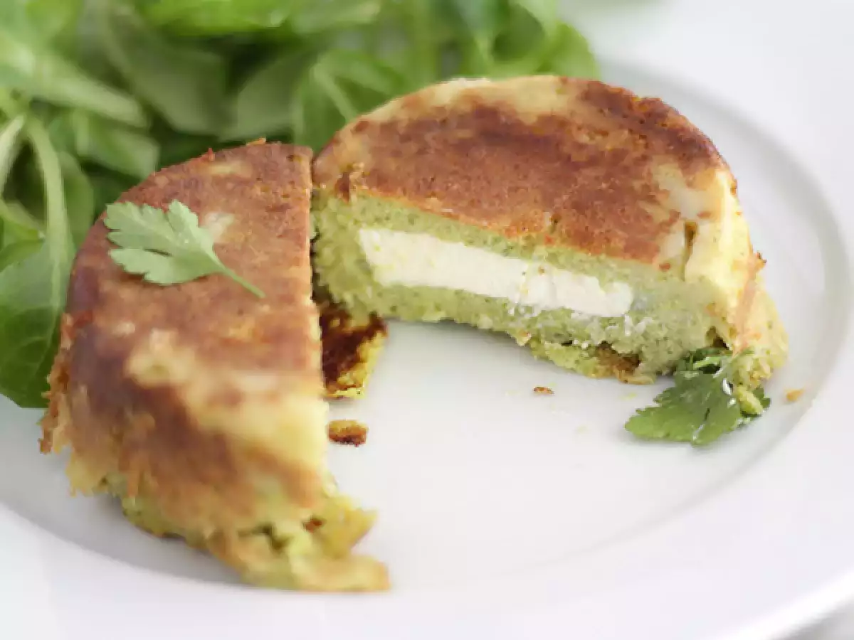 Herzhafte Zucchini-Muffins mit Kiri-Kern