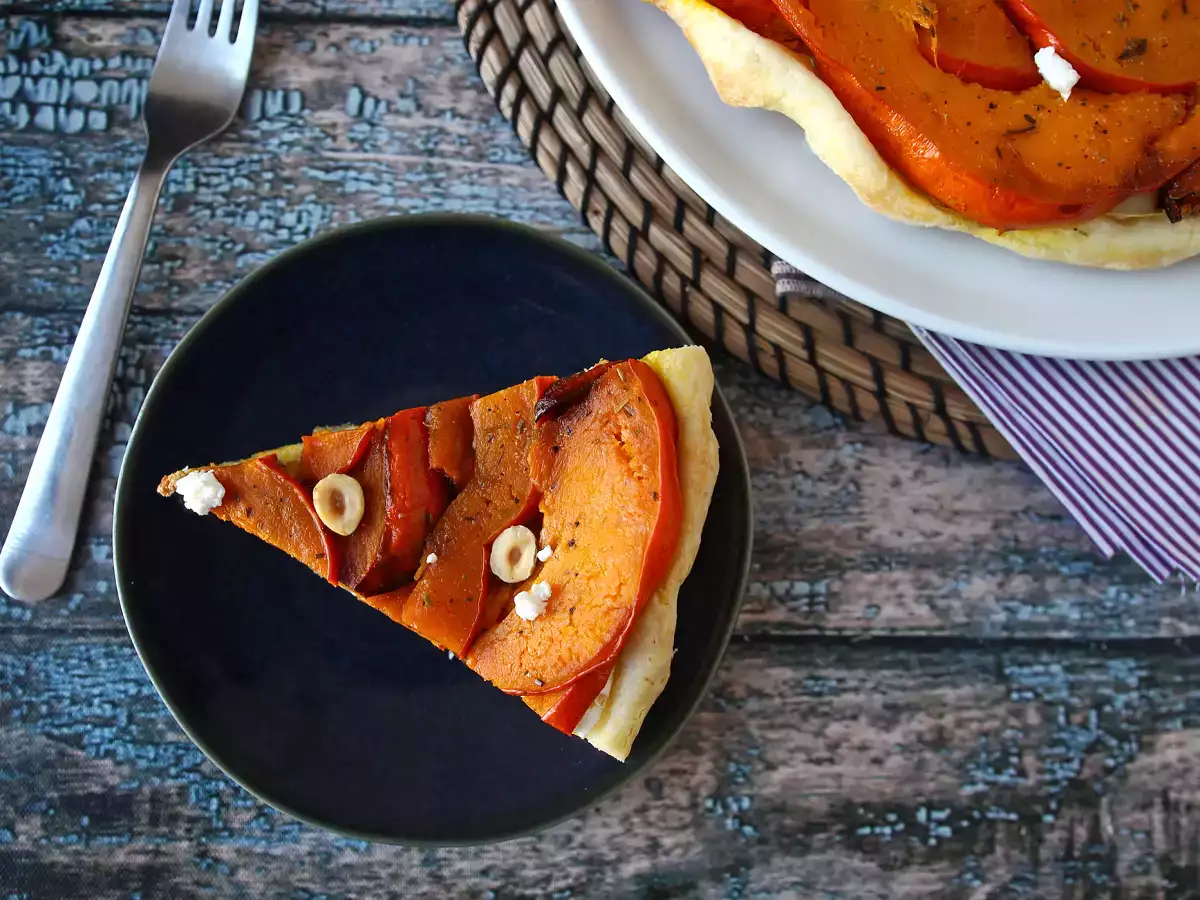 Hokkaido-Kürbis-Tarte-Tatin mit Ziegenkäse und Honig - foto 8