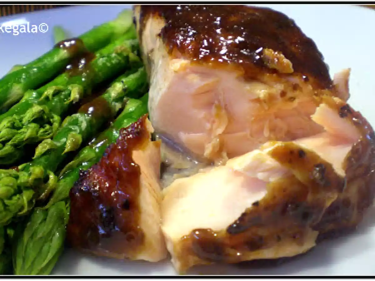 Honig-Senf-Lachs mit grünem Spargel