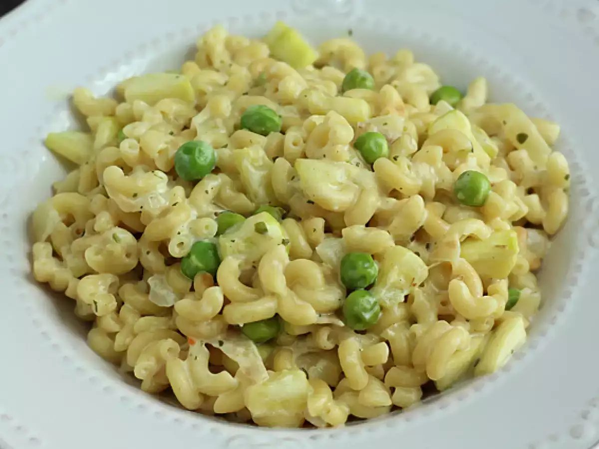 Hörnchennudel-Risotto mit Erbsen, Zucchini und Knoblauch-Kräuterfrischkäse - foto 2