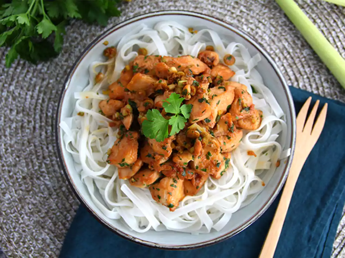 Huhn mit Ingwer und Zitronengras - foto 3