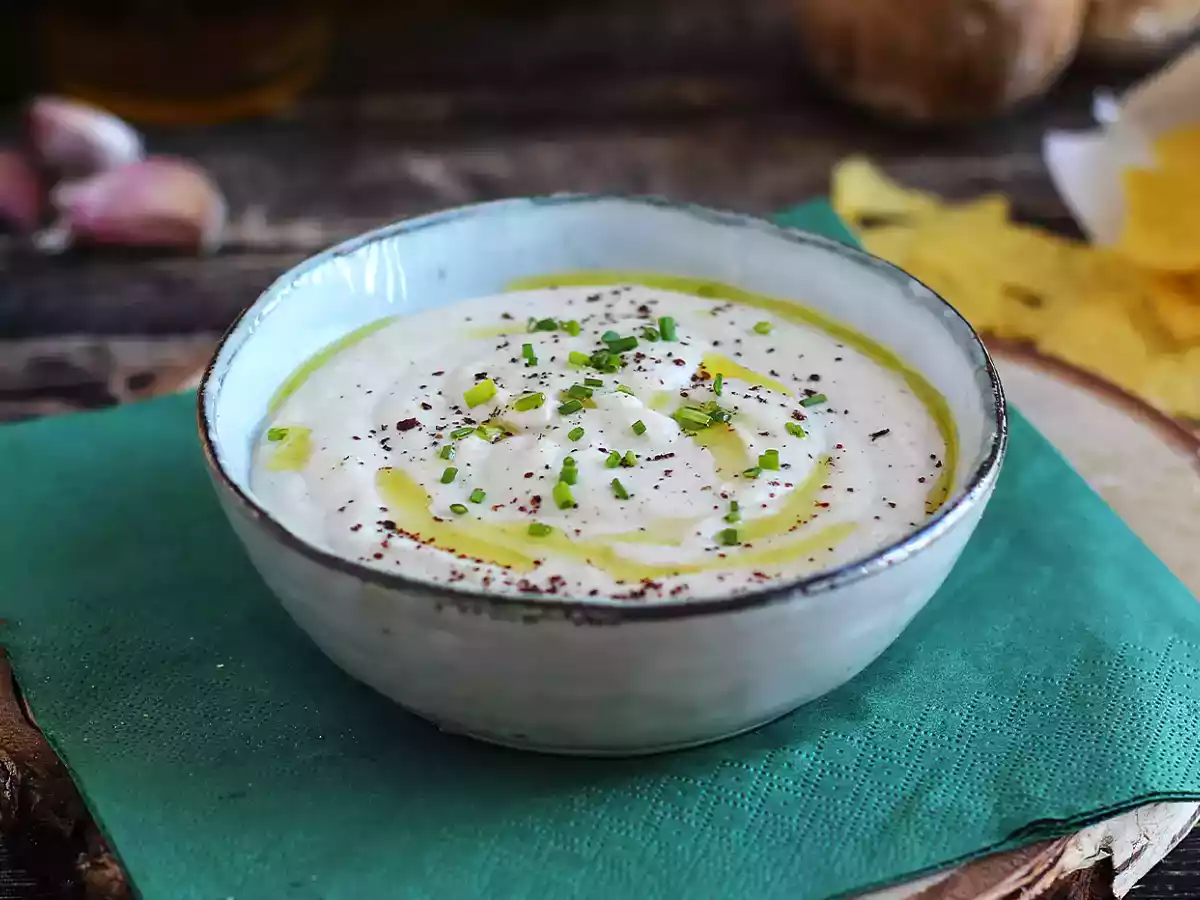 Hummus aus weißen Bohnen und Kokosnussmilch - foto 2