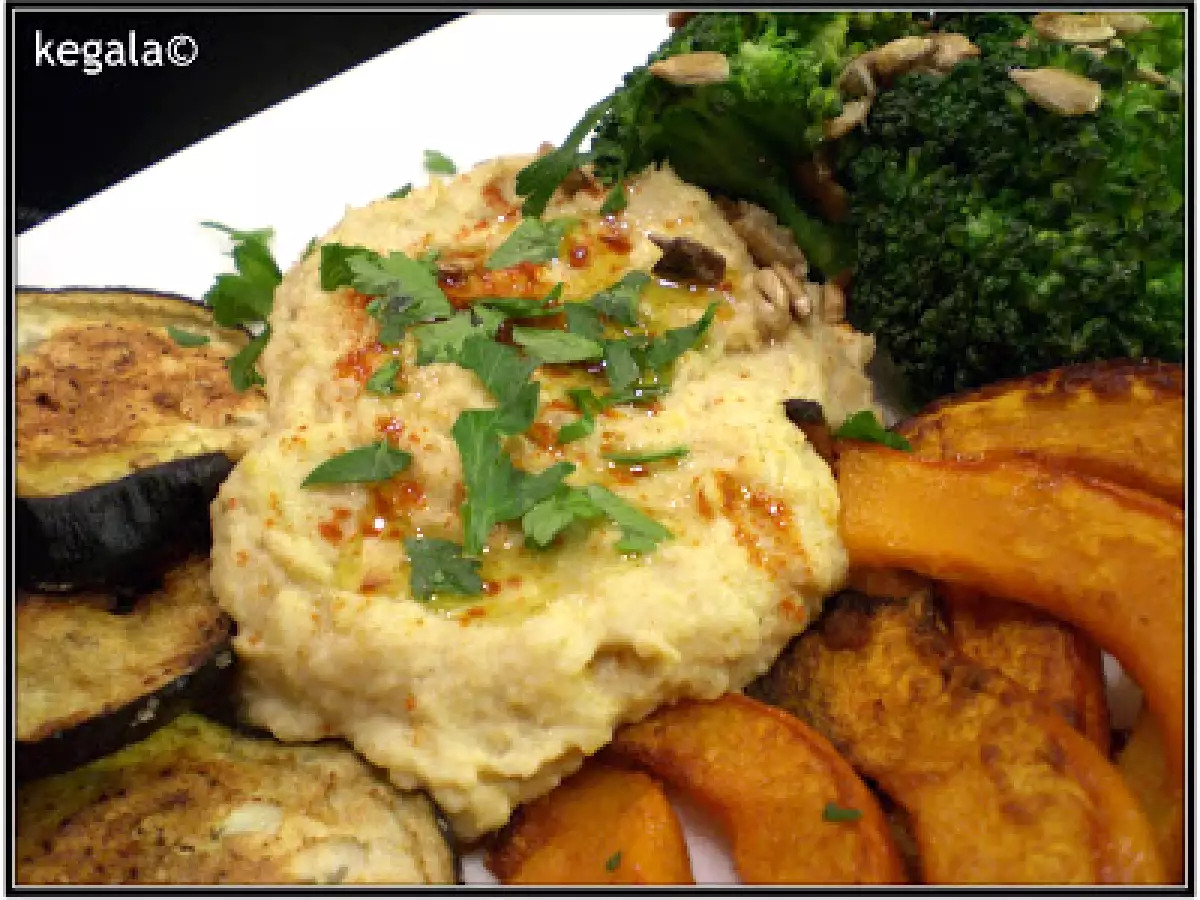 Hummus mit Ofengemüse