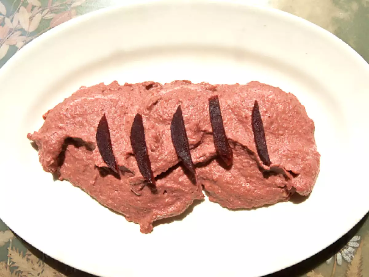 Hummus mit Roter Beete