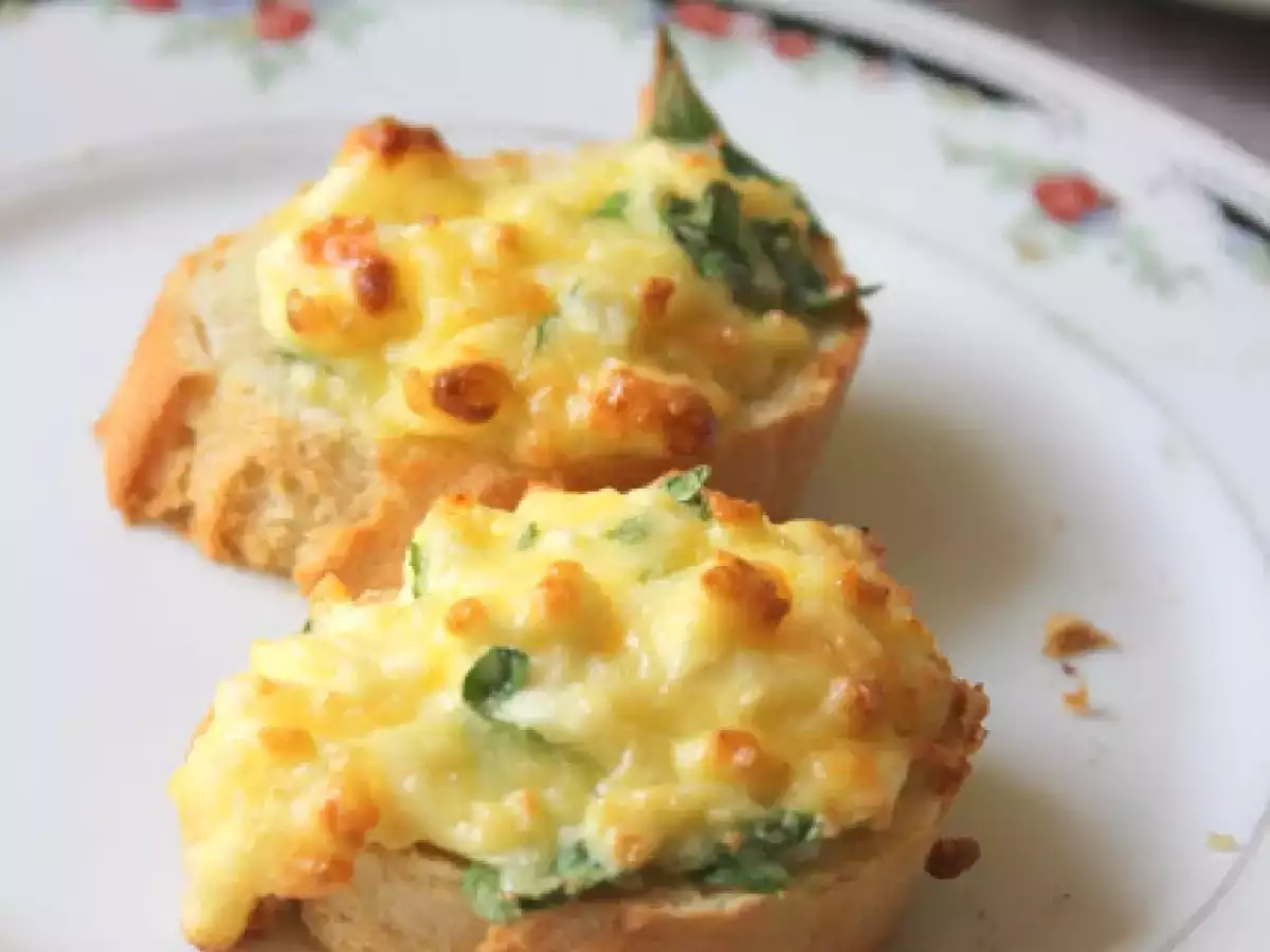 Im Ofen Gebackene Baguette / Fırınlanmış Peynirli Ekmekçikler