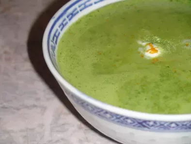 Indische Spinat-Suppe nach Art des Moguls