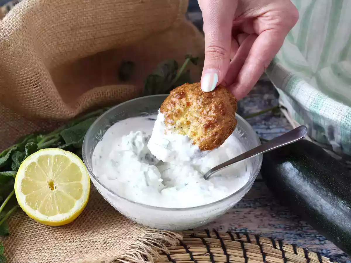 Joghurtsoße, Feta, Zitrone und Minze - superfrisch! - foto 2