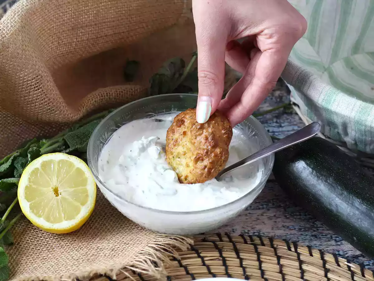 Joghurtsoße, Feta, Zitrone und Minze - superfrisch! - foto 4