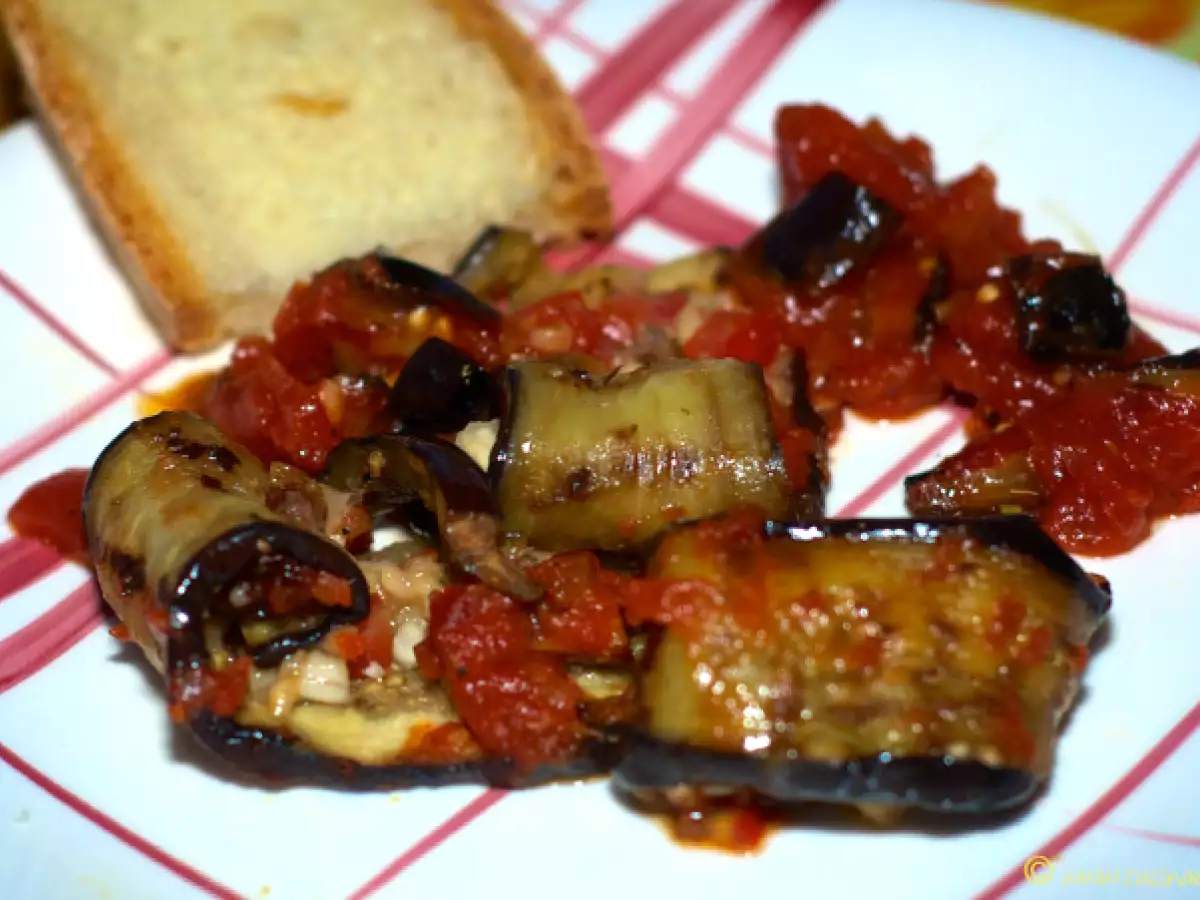Kalabresische Auberginenröllchen