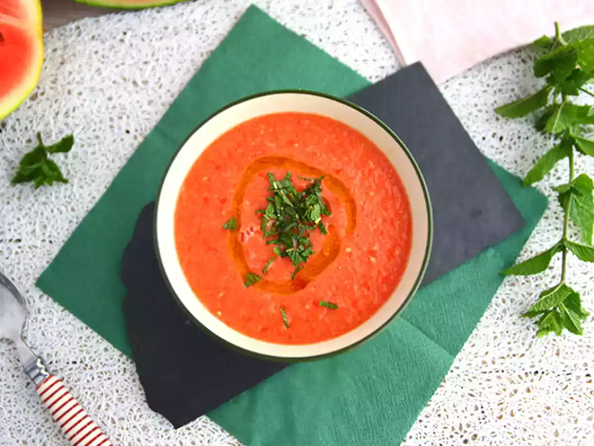 Kalte Suppe mit Wassermelone und Tomate - foto 4