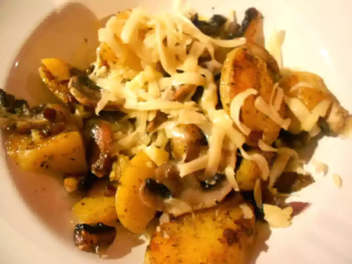 Kartoffel ~ Pilz ~ Gröstl mit Bergkäse
