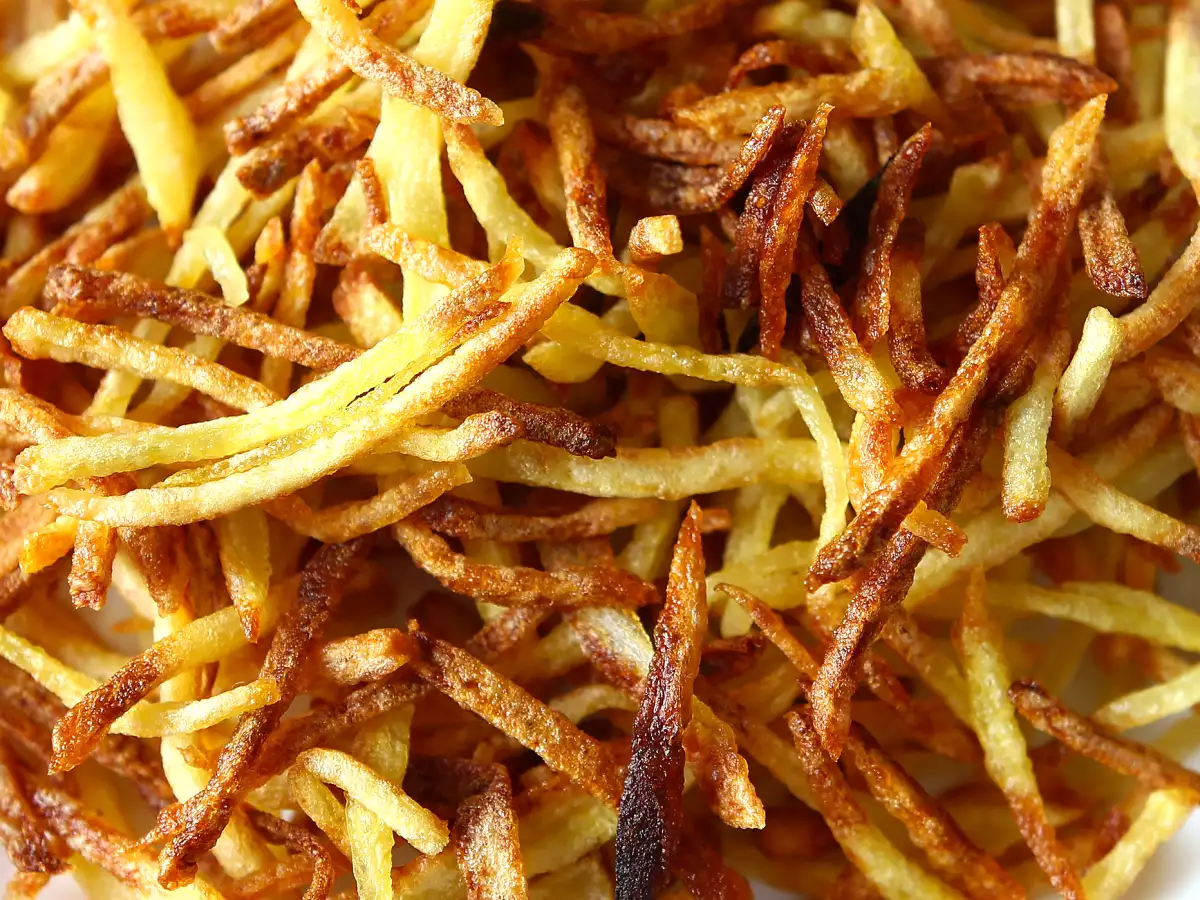 Kartoffelchips aus der Heißluftfritteuse - so knusprig, dass Sie nicht glauben werden, dass sie selbst gemacht sind - foto 2