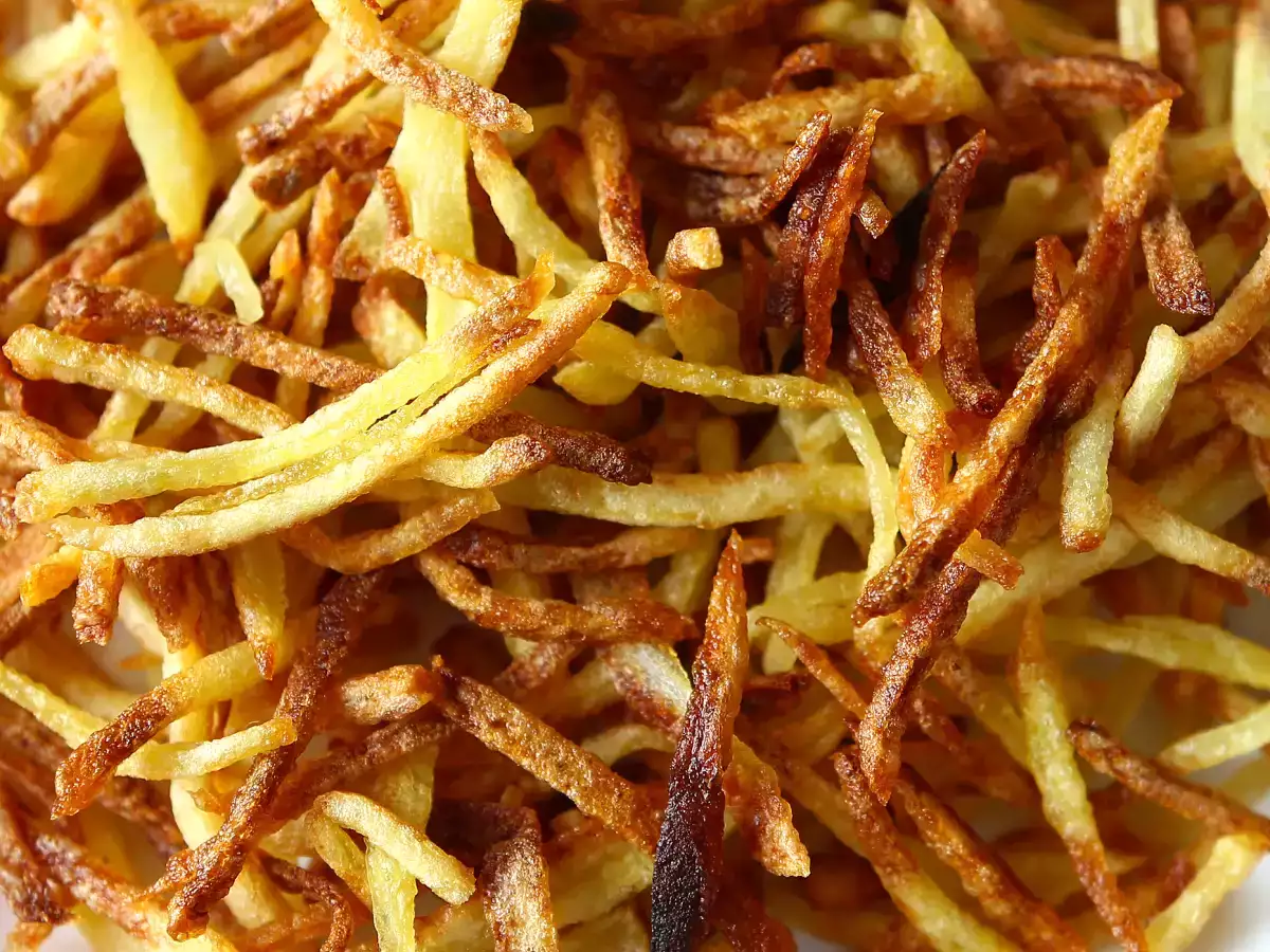 Kartoffelstroh aus der Heißluftfritteuse – so knusprig, dass Sie kaum glauben werden, dass es selbst gemacht ist - foto 2