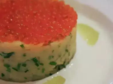 Kartoffeltörtchen mit Kaviar in Limettensauce