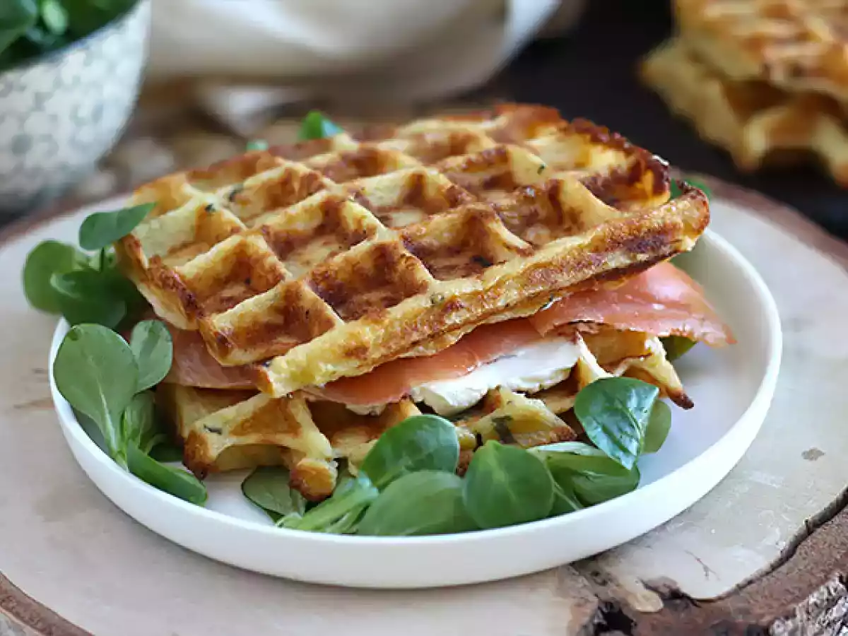 Kartoffelwaffeln - Waffelsandwich mit Räucherlachs und Frischkäse